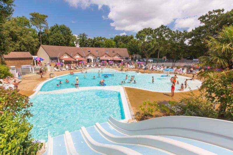 Camping Officiel Siblu Les Pierres Couchees Saint-Brevin-les-Pins Exterior photo