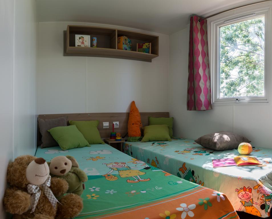 Camping Officiel Siblu Les Pierres Couchees Saint-Brevin-les-Pins Room photo